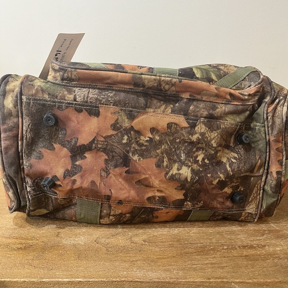 Magnum Camo 19" Hunting Fishing Range Field Gear Duffle Utility Bag Multi Pocket - Picture 11 of 16